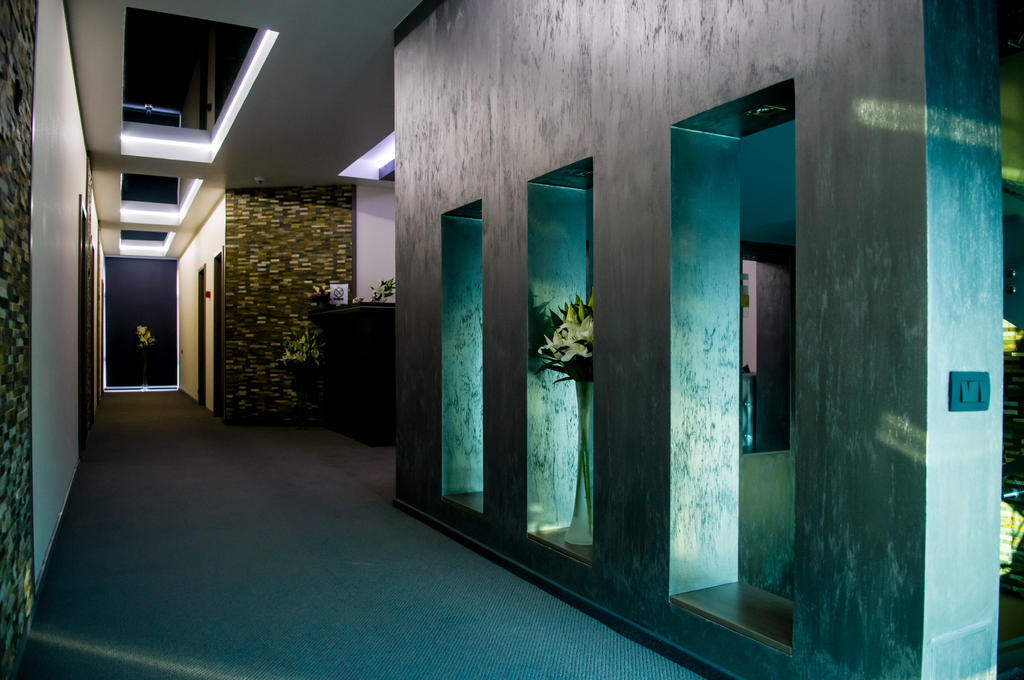Hotel Aqua Târgu Jiu Buitenkant foto